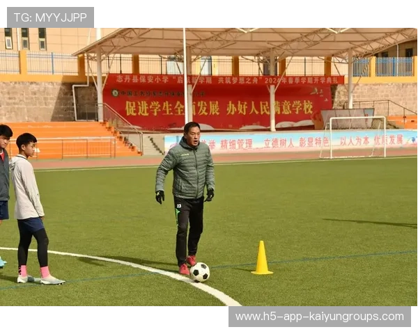 俱乐部加大青训投入，设立专项基金支持青少年成长，普通青训俱乐部方向